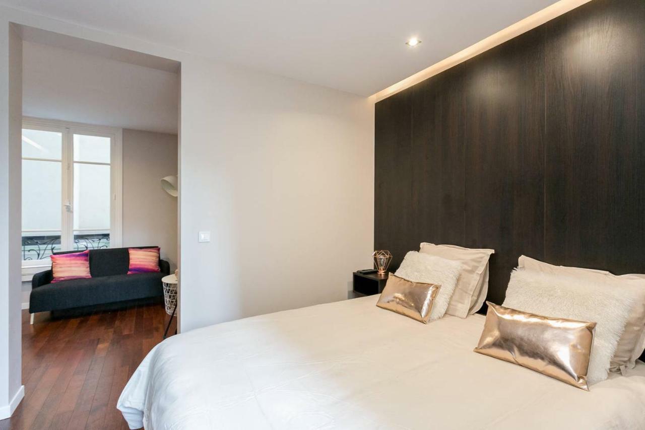 Appartement Charmant studio neuf proche des Invalides  à Paris Extérieur photo