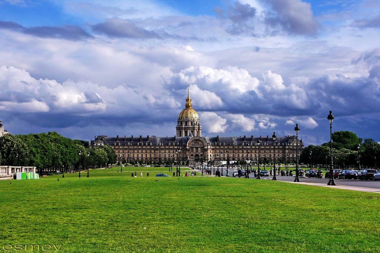 Appartement Charmant studio neuf proche des Invalides  à Paris Extérieur photo
