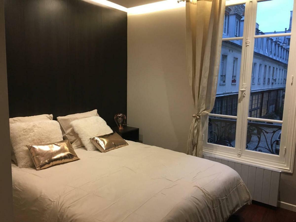 Appartement Charmant studio neuf proche des Invalides  à Paris Extérieur photo